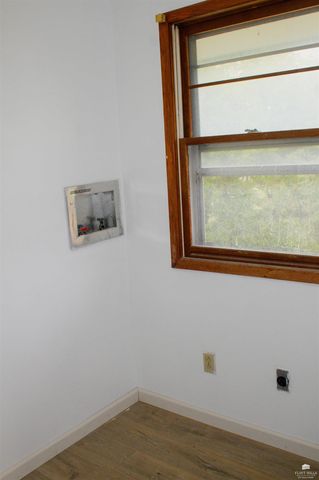 9012 Blue Ridge Rd, Manhattan, KS 66503