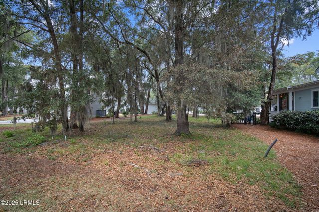 59 Sweet Olive Drive, Beaufort, SC 29907