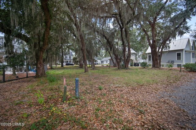 59 Sweet Olive Drive, Beaufort, SC 29907