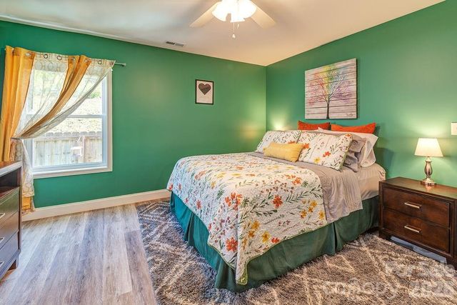 40 Quinn Hill Lane, Mars Hill, NC 28754