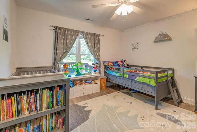 40 Quinn Hill Lane, Mars Hill, NC 28754