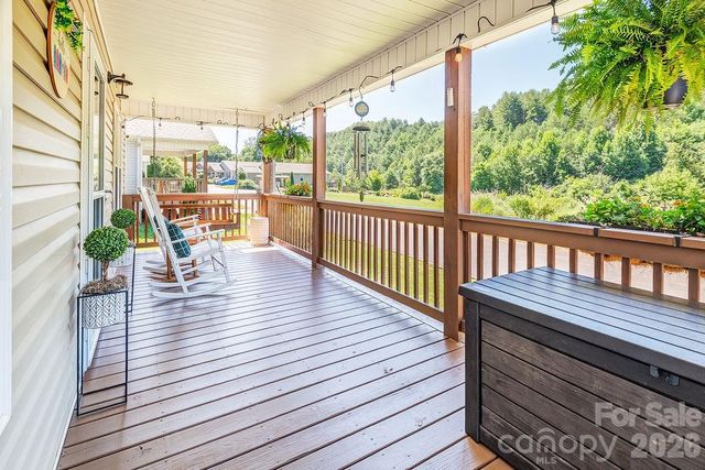 40 Quinn Hill Lane, Mars Hill, NC 28754