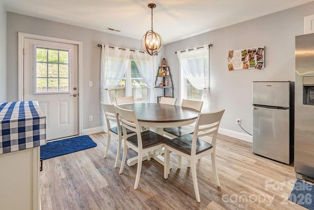 40 Quinn Hill Lane, Mars Hill, NC 28754