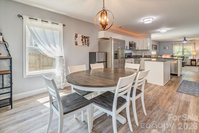 40 Quinn Hill Lane, Mars Hill, NC 28754