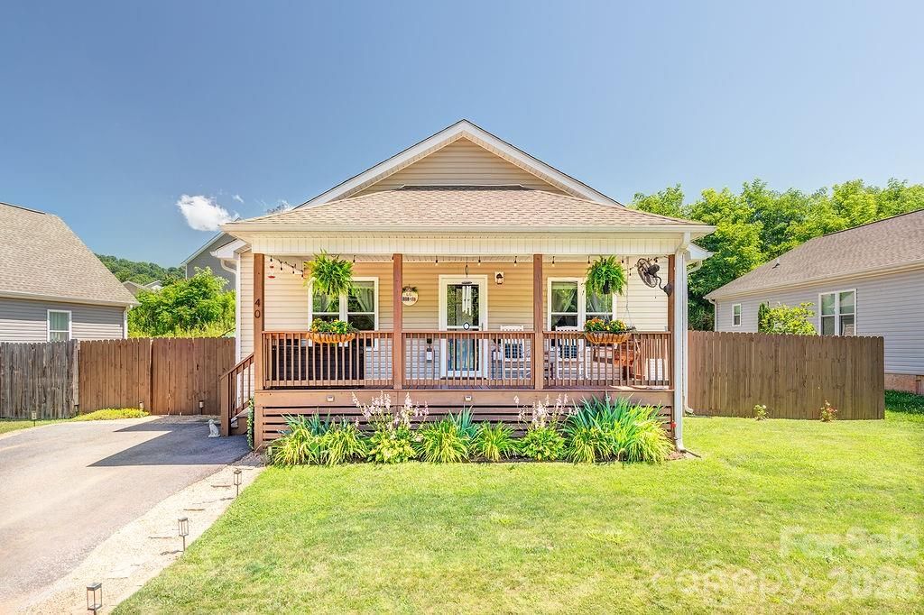40 Quinn Hill Lane, Mars Hill, NC 28754