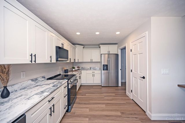 823 Autumn Court, Trenton, OH 45067