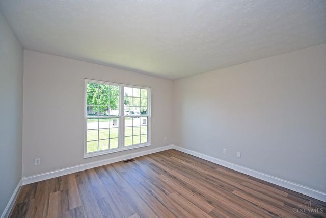 823 Autumn Court, Trenton, OH 45067