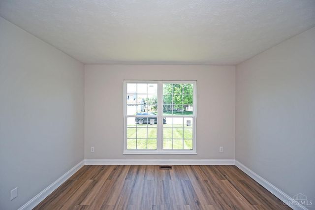 823 Autumn Court, Trenton, OH 45067