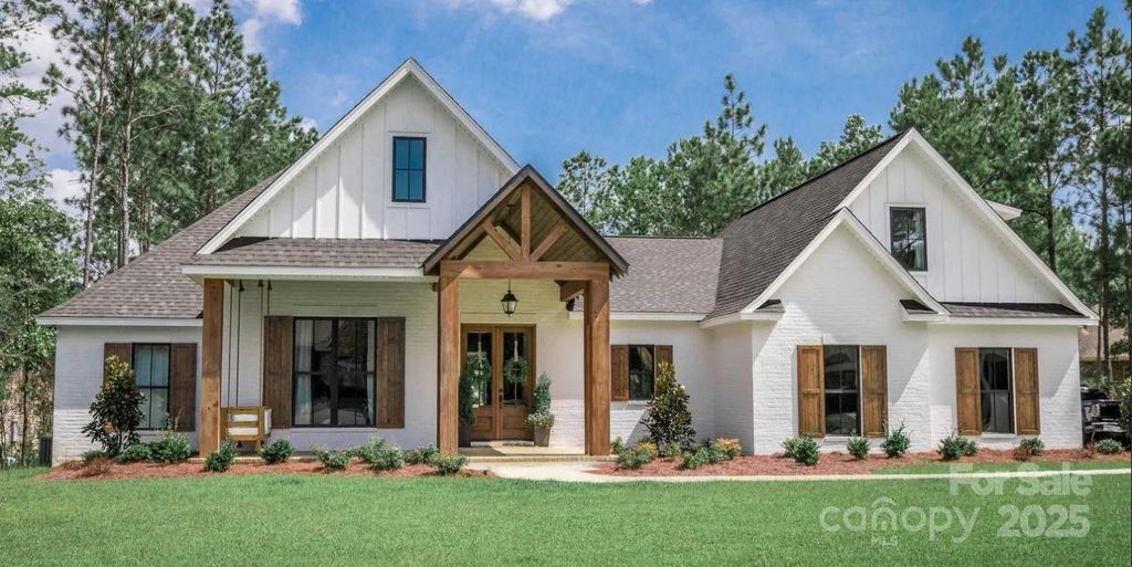 304 Tradition Drive, Mount Gilead, NC 27306