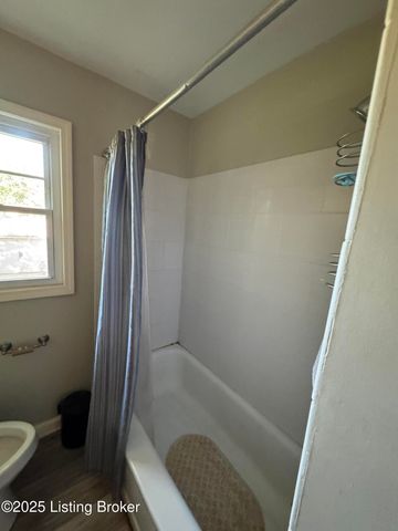 5412 Westhall Ave, Louisville, KY 40214