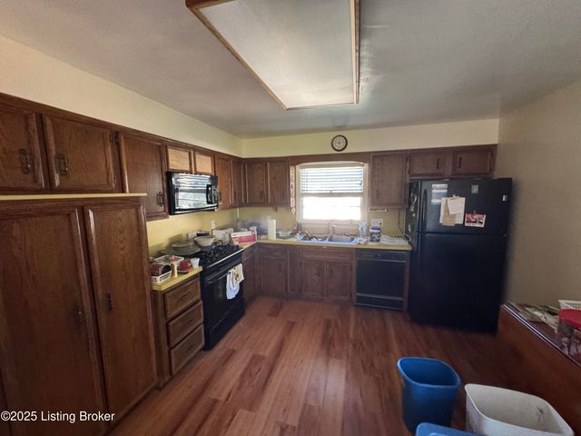 5412 Westhall Ave, Louisville, KY 40214