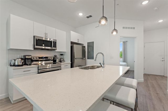 452 FAMAGUSTA DRIVE, Davenport, FL 33896