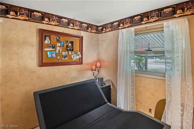3577 Lynwood Drive NW, Warren, OH 44485