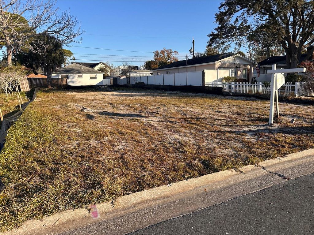 1743 NEW HAMPSHIRE AVENUE NE, St Petersburg, FL 33703