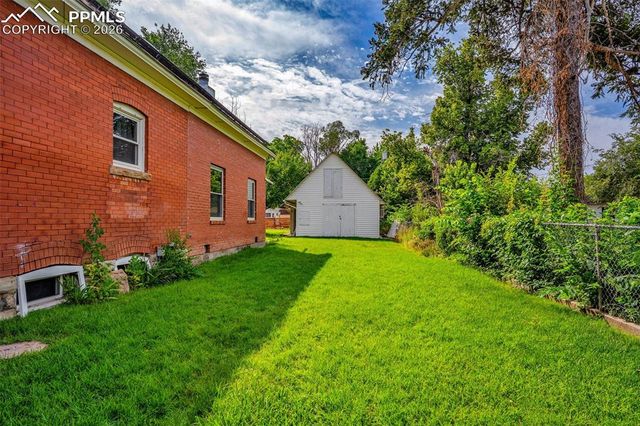 612 Lake Avenue, Pueblo, CO 81004