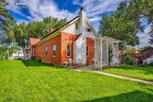 612 Lake Avenue, Pueblo, CO 81004