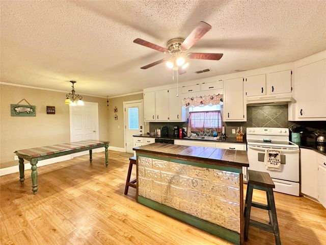 1210 S 9th, Merkel, TX 79536