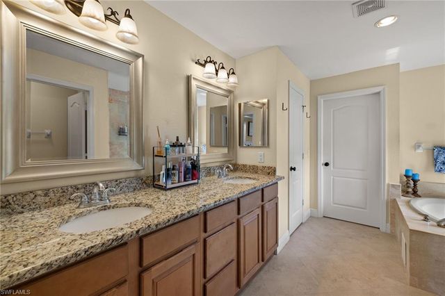 4440 SW 15th AVE, Cape Coral, FL 33914