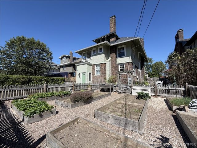 334 Woodbridge Avenue, Buffalo, NY 14214