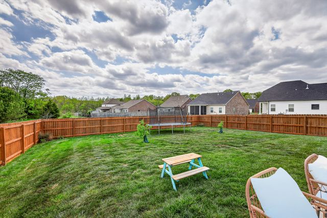 1215 Hodges Rd, Mount Juliet, TN 37122