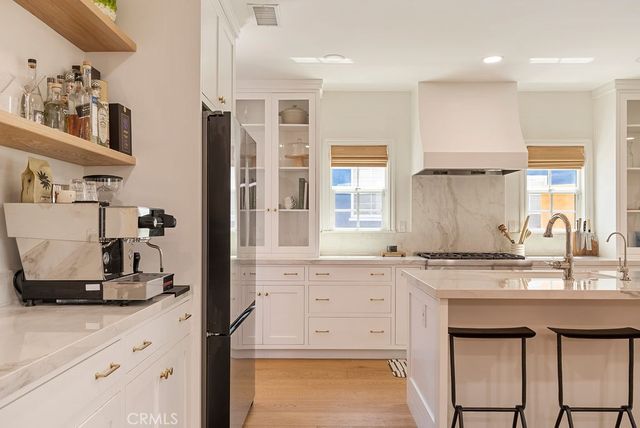 3950 Welland Avenue, Los Angeles, CA 90008