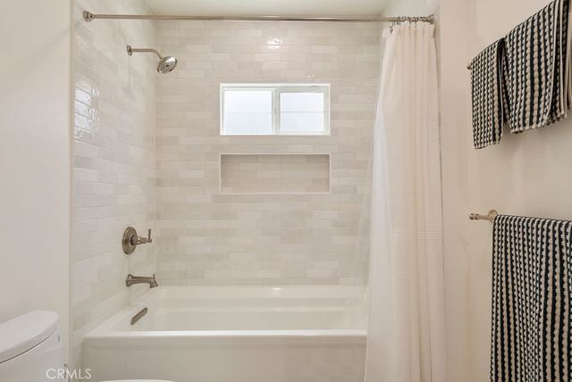 3950 Welland Avenue, Los Angeles, CA 90008