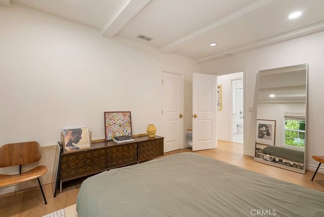 3950 Welland Avenue, Los Angeles, CA 90008