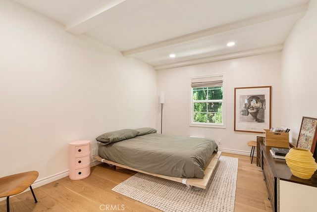 3950 Welland Avenue, Los Angeles, CA 90008