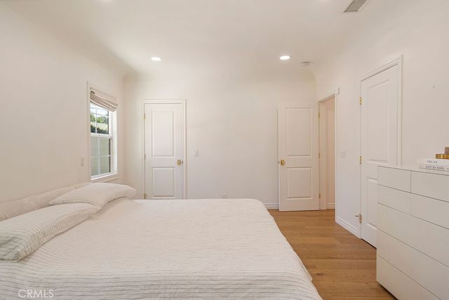 3950 Welland Avenue, Los Angeles, CA 90008