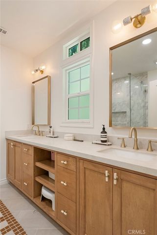 3950 Welland Avenue, Los Angeles, CA 90008