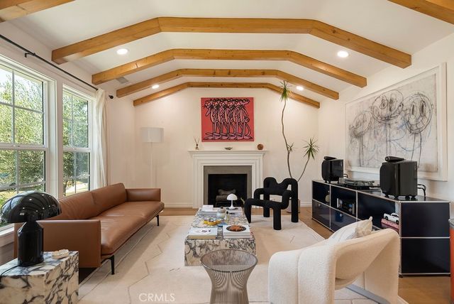 3950 Welland Avenue, Los Angeles, CA 90008