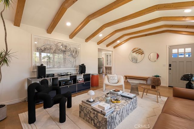 3950 Welland Avenue, Los Angeles, CA 90008
