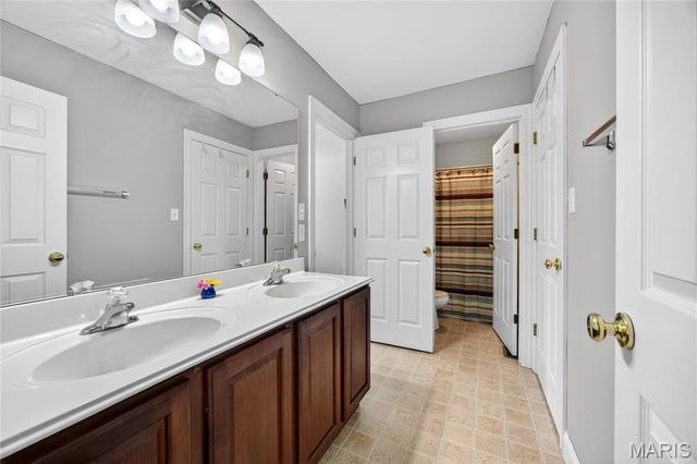 122 Fox Haven Drive, O'fallon, MO 63368