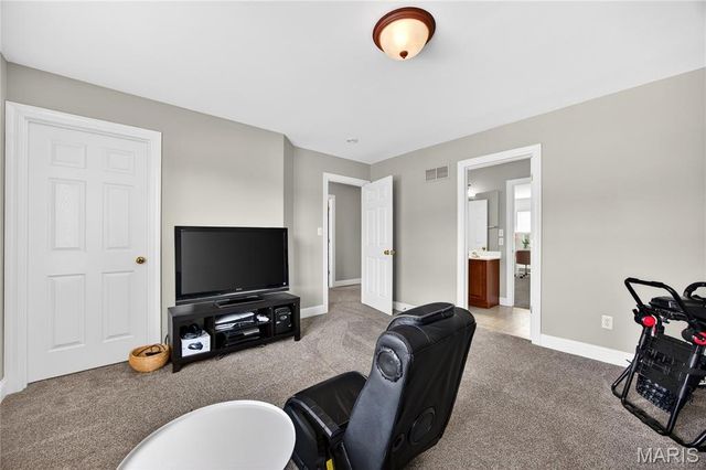122 Fox Haven Drive, O'fallon, MO 63368