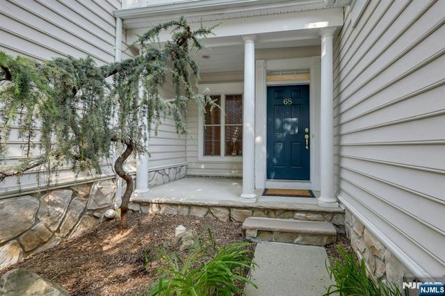 68 Independence Trail, Totowa, NJ 07512