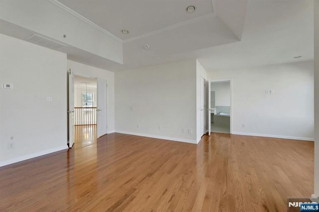 68 Independence Trail, Totowa, NJ 07512