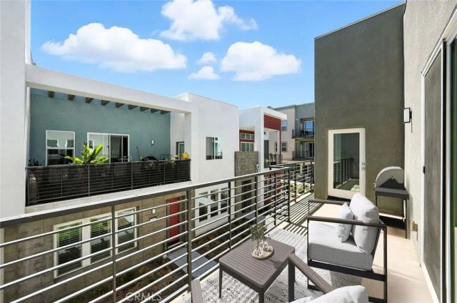 27456 Stipa Place, Valencia, CA 91381