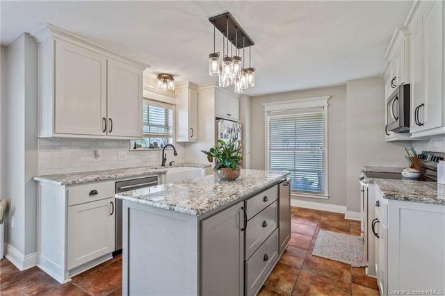 306 Barkley Street, Iowa, LA 70647