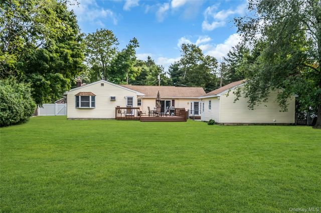 168 Cambon Avenue, Saint James, NY 11780