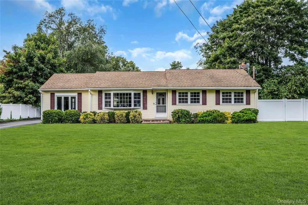 168 Cambon Avenue, Saint James, NY 11780