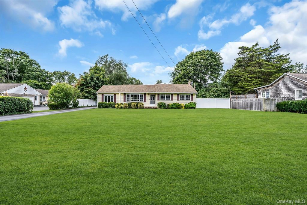 168 Cambon Avenue, Saint James, NY 11780 — photo 3