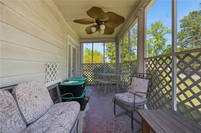 88 Aylwin RD, Portsmouth, VA 23702
