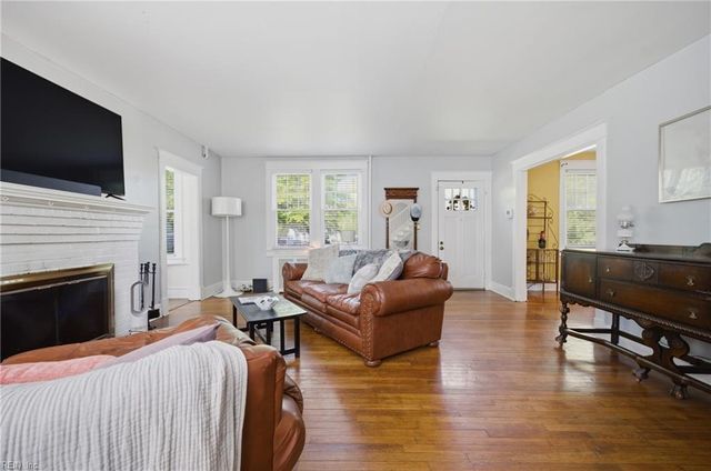 88 Aylwin RD, Portsmouth, VA 23702