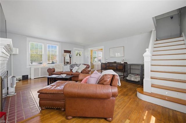 88 Aylwin RD, Portsmouth, VA 23702