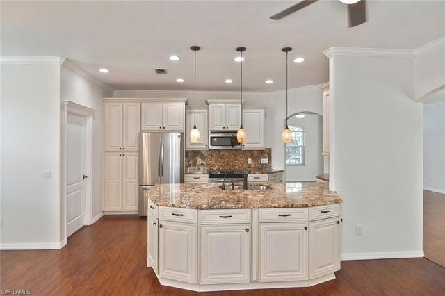 1408 Saracen LN, North Port, FL 34286