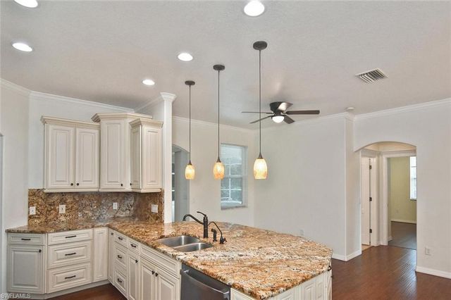1408 Saracen LN, North Port, FL 34286