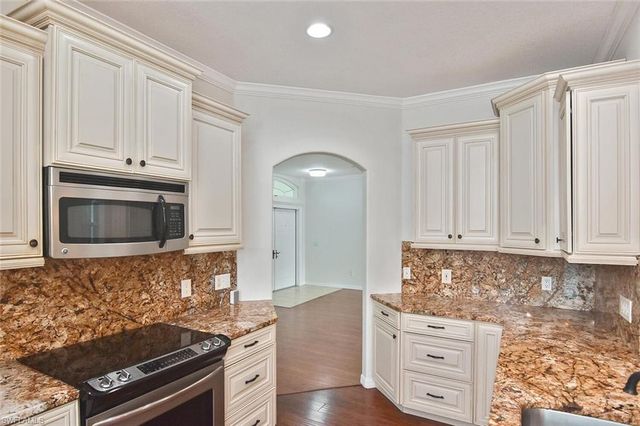 1408 Saracen LN, North Port, FL 34286