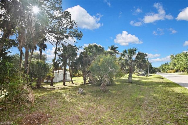 1408 Saracen LN, North Port, FL 34286