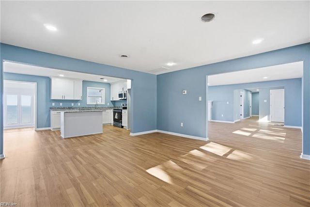 4619 River Shore DR, Portsmouth, VA 23703