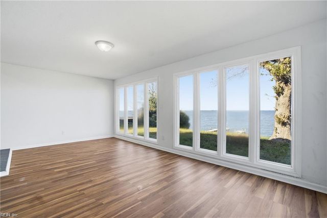 4619 River Shore DR, Portsmouth, VA 23703